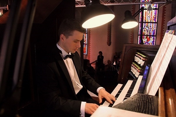 Филармония представляет: буфф-мистерия «Русская фантазия о немецком мастере»