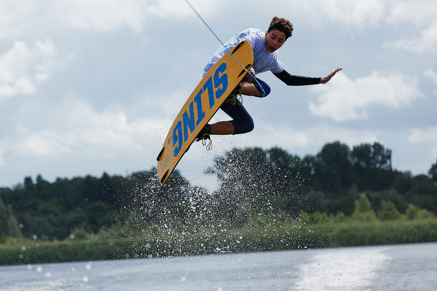 Фронтролл на Преголе: в Калининграде проходит первенство России по вейкбордингу (фото)