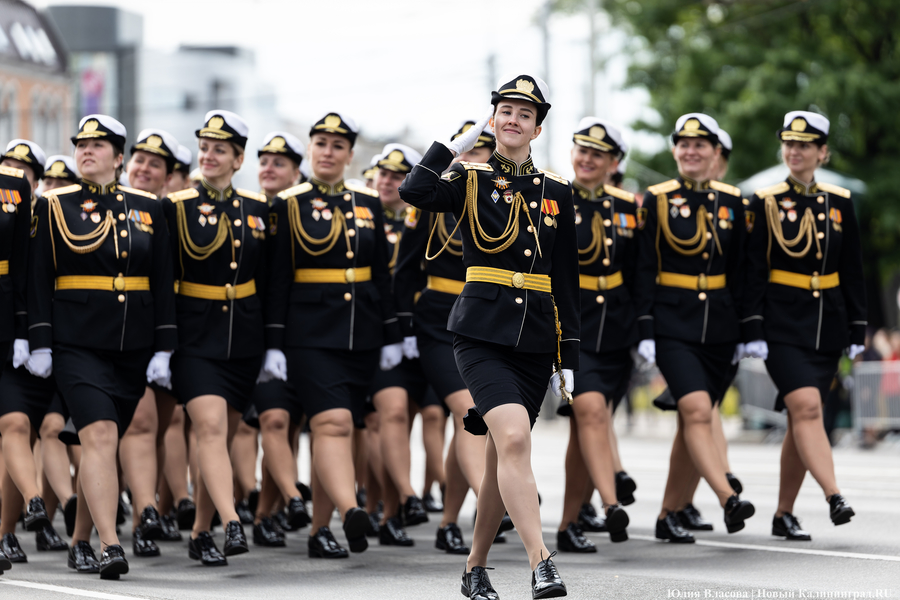 Как проходил Парад Победы в Калининграде (фото)