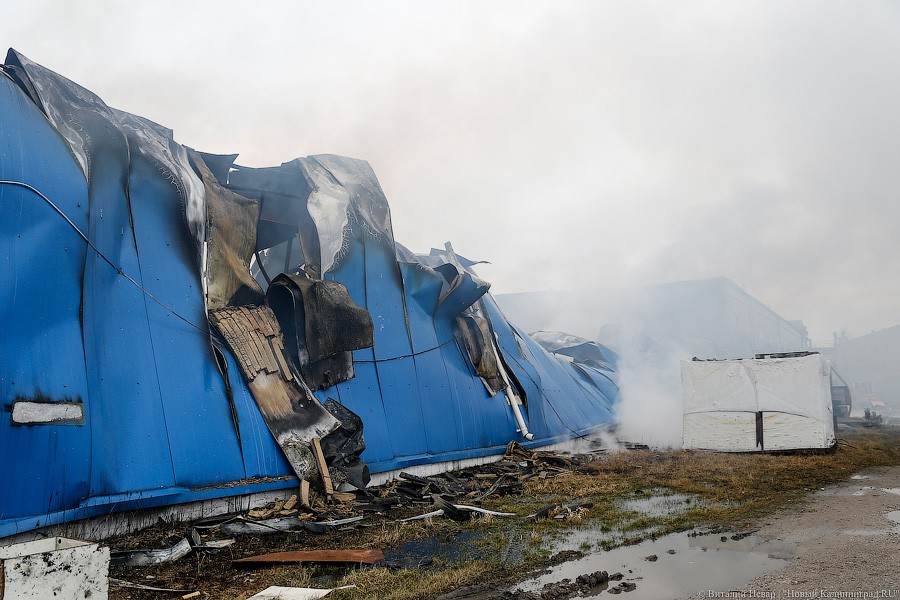 Огненное утро: как калининградские пожарные спасали винный склад