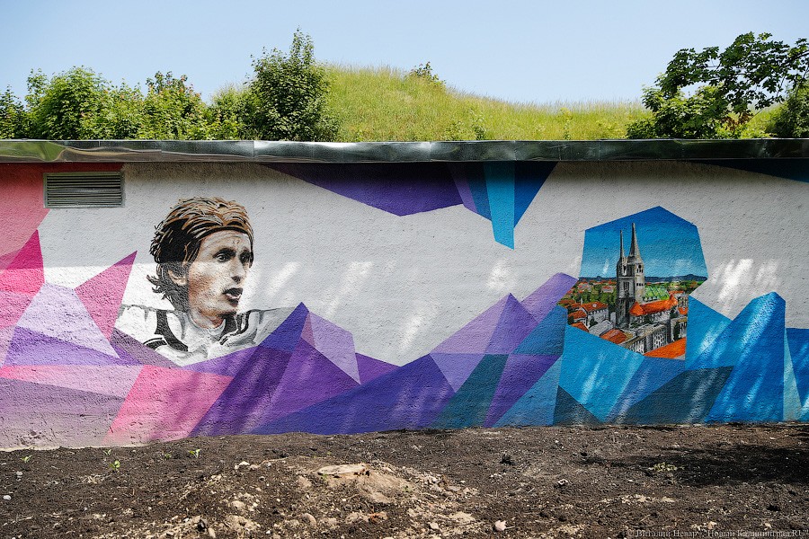 Яшин, Рамос и Кремль: кто рисует футбольные граффити в Калининграде