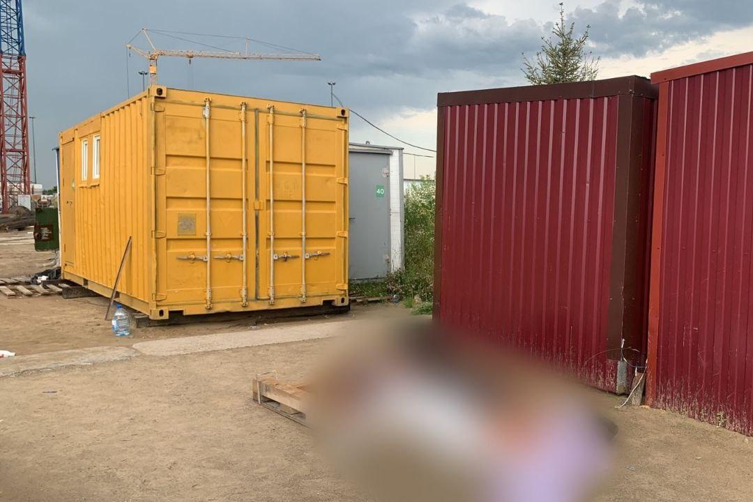 СК: в Калининграде каменщик на стройке погиб от удара молнией