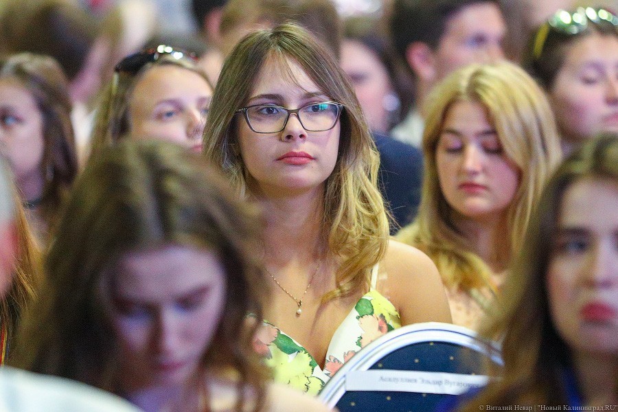Умницы и умники: в Калининграде поздравили лучших выпускников-2019 (фото)