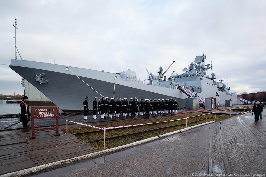 «Второй пошел»: фоторепортаж с церемонии передачи Индии фрегата Tarkash