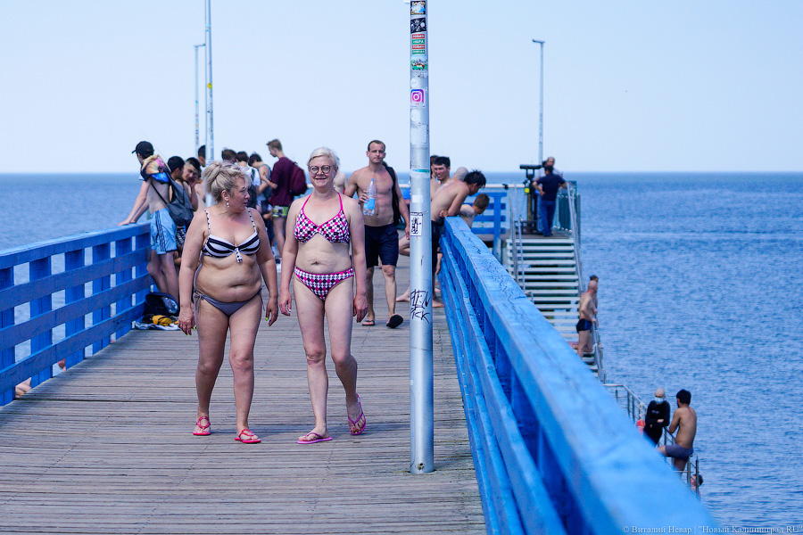 Тесные контакты: пляжи области в жаркие выходные были забиты туристами (фото)