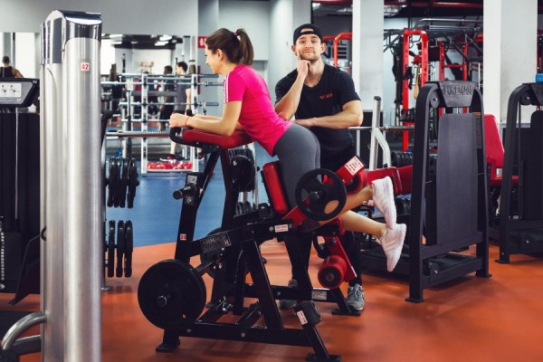 Встречайте лето в идеальной форме: безлимитные тренировки, бассейн, сауна