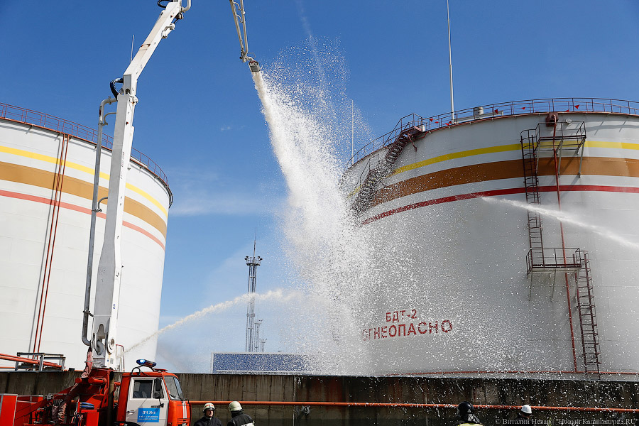 «Туши ТЭЦ»: в Калининграде прошли массовые учения МЧС