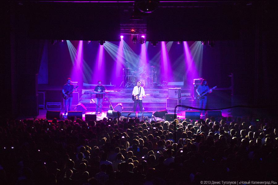 «Конец прекрасной эпохи»: фоторепортаж с концерта группы «Сплин»