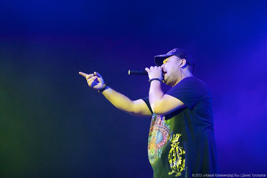 «Вспомнить все»: фоторепортаж с концерта группы «Руки вверх»