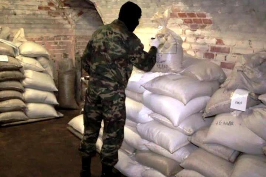 В Балтийске в немецком форту полиция нашла тайник с янтарём на 87 миллионов евро (фото)