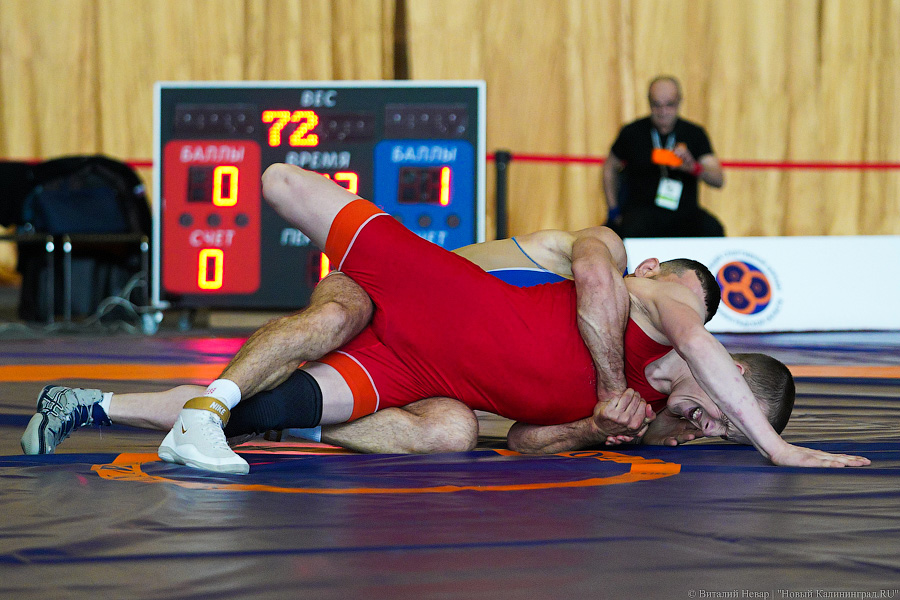 Крючки, узлы, обвивы: в Калининграде проходит чемпионат России по борьбе спорта глухих