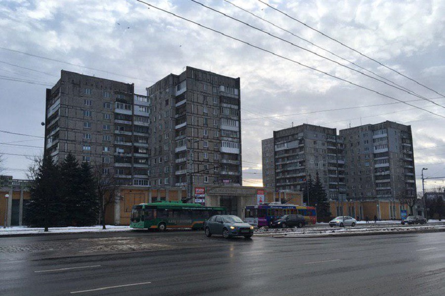 Из-за ДТП на Миклухо-Маклая на Моспроспекте встали троллейбусы (фото)