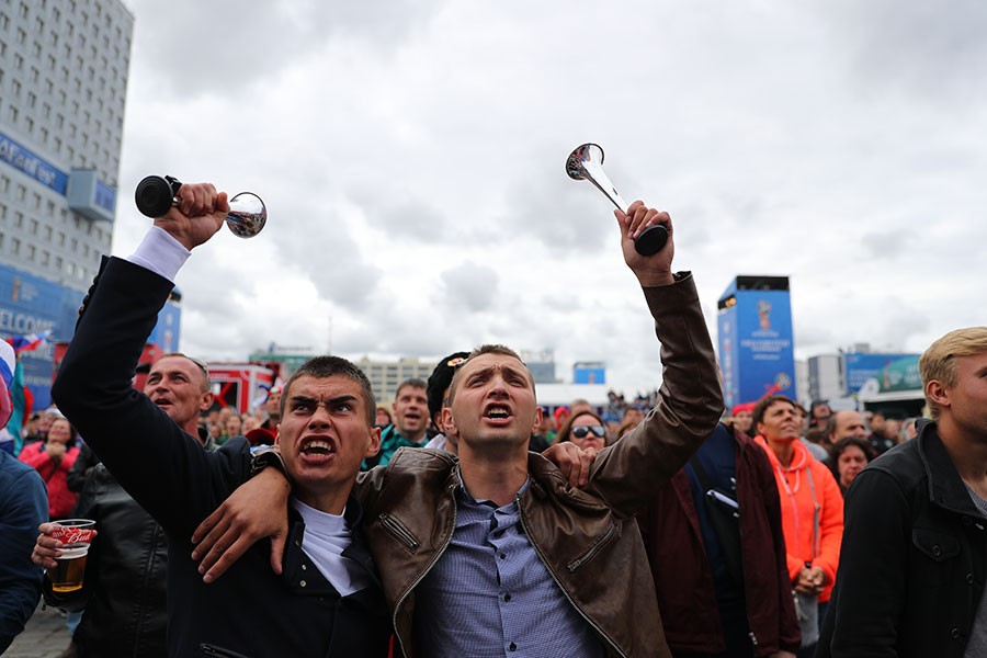 Усы победы: как Калининград болел и радовался за сборную России (фото)