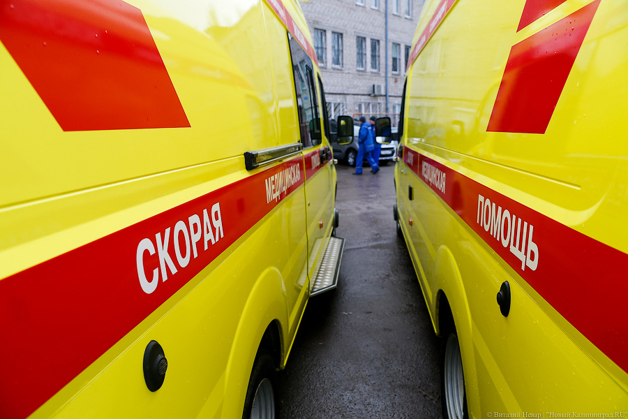 Медики попросили в праздники не звонить в скорую с температурой и давлением