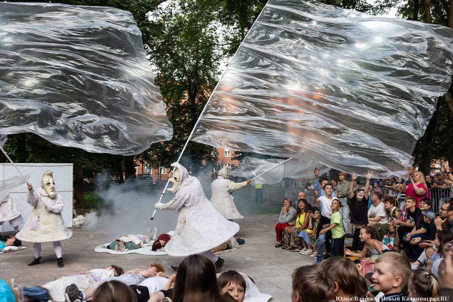 Не ложитесь на краю: как «Странствующие куклы господина Пэжо» убаюкали «Балтику» (фото)