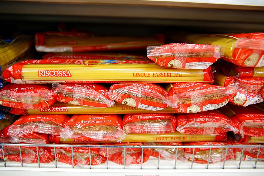 С голоду не умрем: можно ли найти российские продукты в калининградских супермаркетах