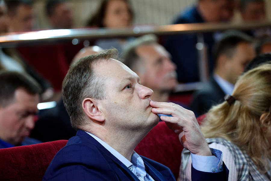 «Гранд-концерт» для солистов с оркестром: как отчитывались главы Калининграда (фото)