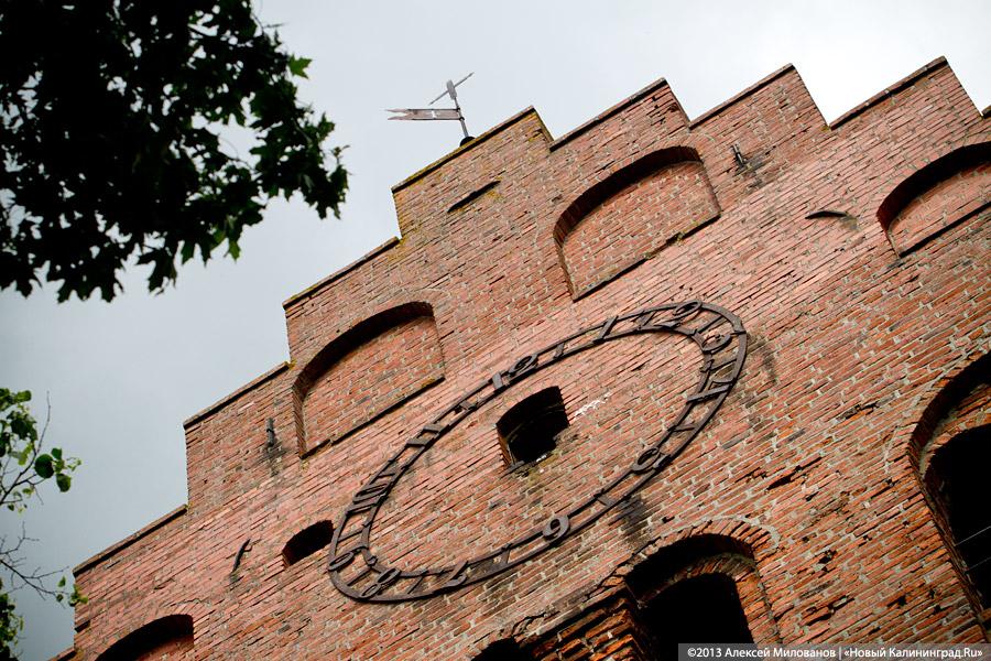 Без окон и дверей: законсервированная Кирха в Домново начала разрушаться