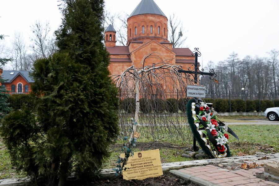 «Вандализм или ремонт?»: горожане беспокоятся за мемориалы ВОВ в Калининграде