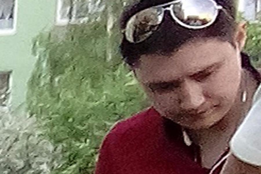 В Калининграде ГИБДД разыскивает скутериста, сбившего 7-летнего мальчика (фото)