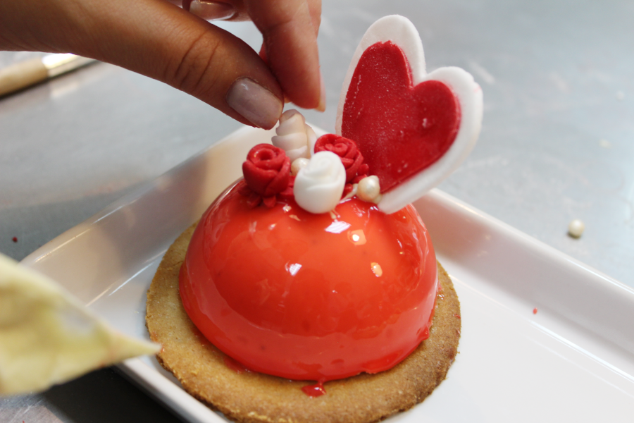 Сладко поздравляем любимых в кулинарной студии «Bake my day»