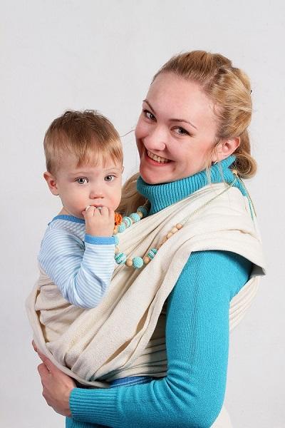 Можжевельник и хлопок: вяжем бусы для мамы малыша