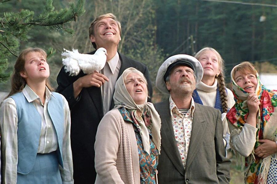 Кадр из фильма «Любовь и голуби» (Владимир Меньшов, 1984)