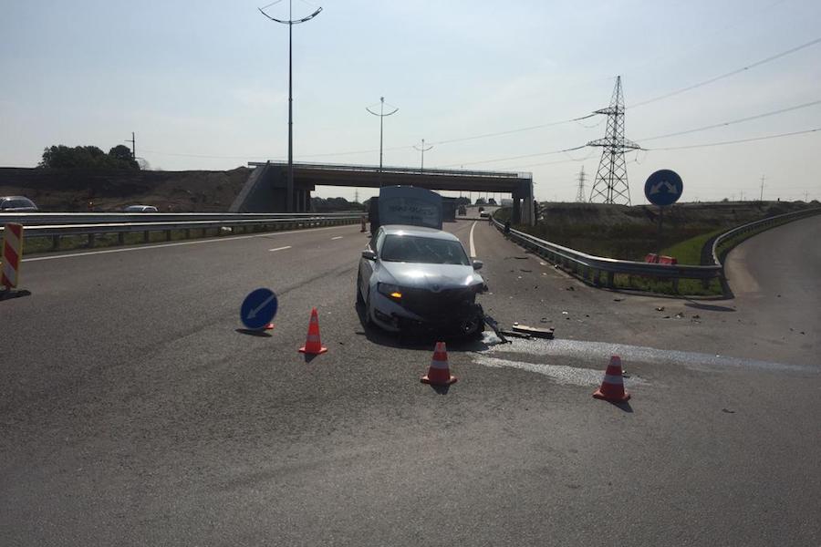 На Северном обходе «Шкода» врезалась в «Ауди», пострадала женщина (фото)