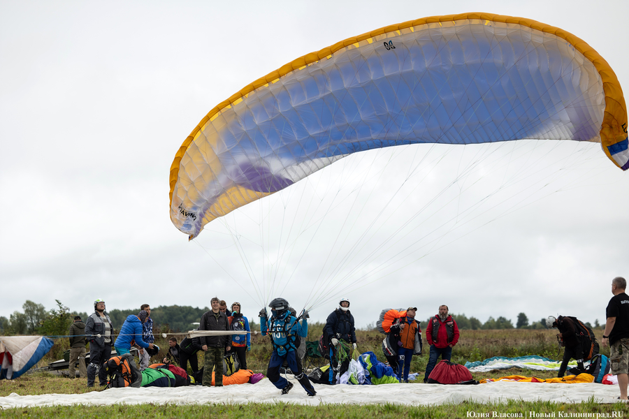 «Нас все очень стараются победить»: как прошел чемпионат области по парапланеризму