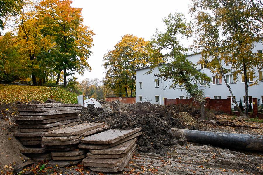 Бессель с ними: основание холма, где была Кенигсбергская обсерватория, срыли экскаваторы