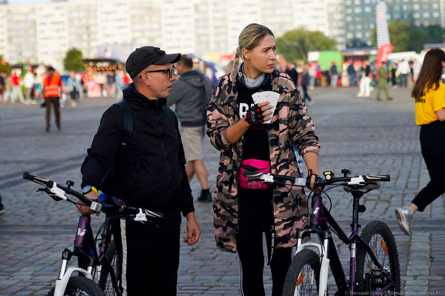 Взять в руку и есть: у Дома Советов прошел городской пикник Kaliningrad Street Food