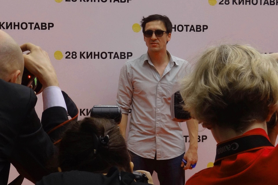 Росфинмониторинг внёс актёра Артура Смольянинова в список экстремистов