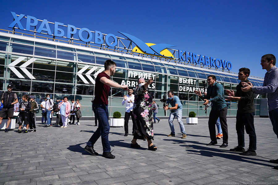 «Калининград приветствует победителя»: как Мусу Евлоева встречали в «Храброво» (фото)