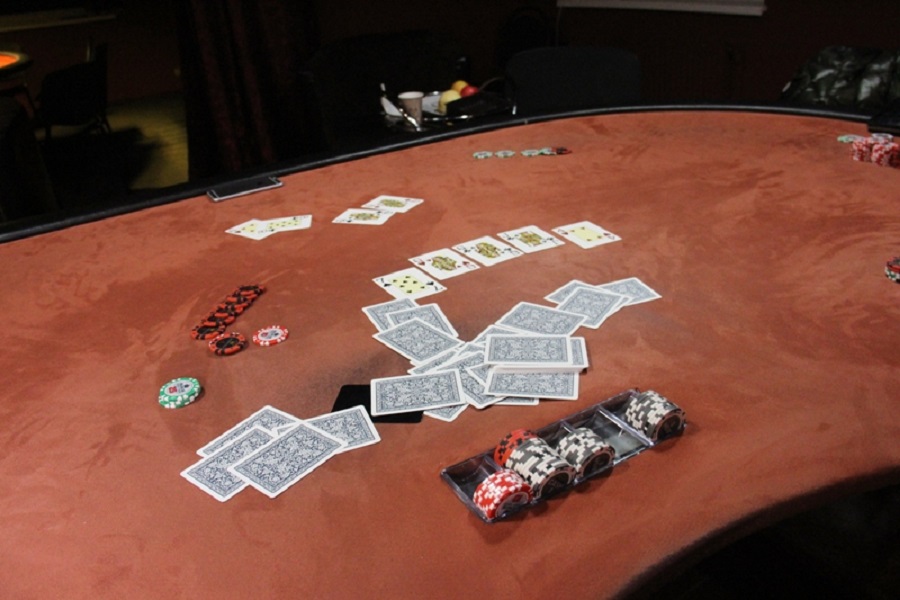 В Калининграде полиция накрыла подпольное казино (фото)