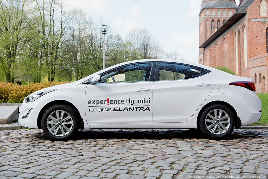 Автомобиль для яркой жизни: тест-драйв Hyundai Elantra