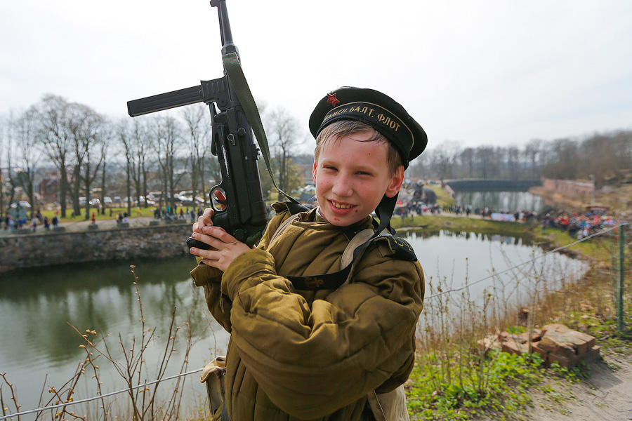 Снова взяли Кёнигсберг: как прошла реконструкция сражения у форта №5