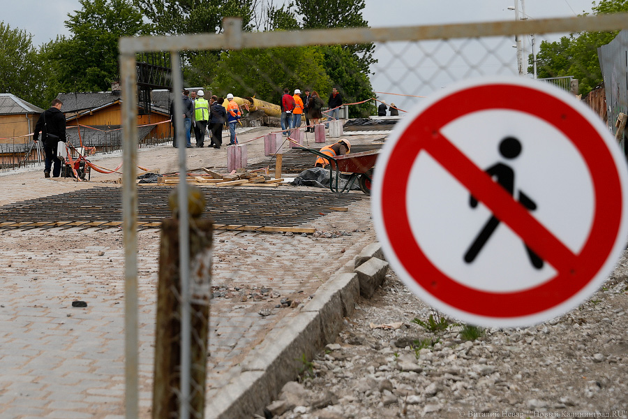 Внезапные коммуникации: как продвигается ремонт моста на Аллее Смелых