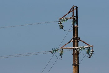 По данным энергетиков, потребители воруют до 6% всего электричества