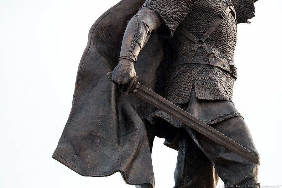 Невский в деталях: как выглядит новый памятник вблизи