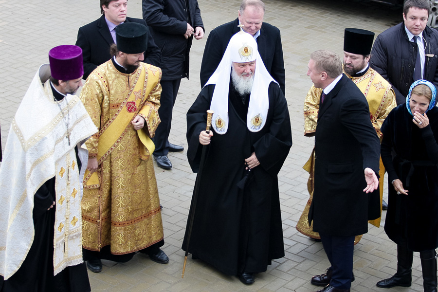 Александр вместо Татьяны: Патриарх Кирилл совершил малое освящение храма на ул. Невского