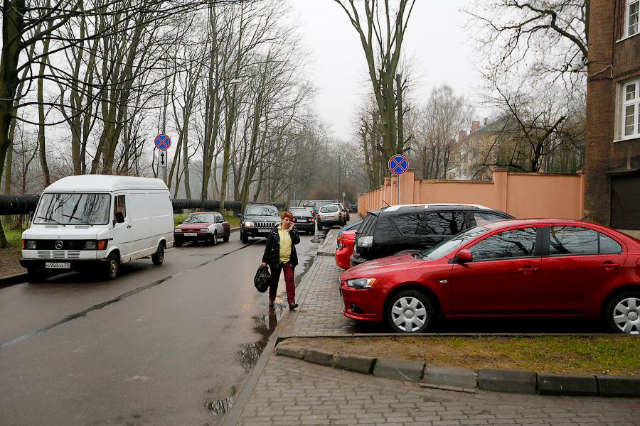 Когда некуда деваться от эвакуатора: обзор цен на платных паркингах в центре Калининграда