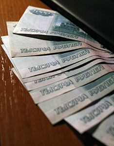 Средняя зарплата россиянина составила в мае 18,2 тыс рублей