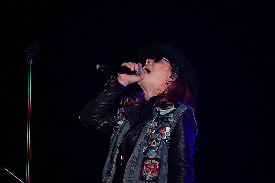 Марафон мировых хитов: в Калининграде прошёл рок-фестиваль с трибьют-шоу (фото)