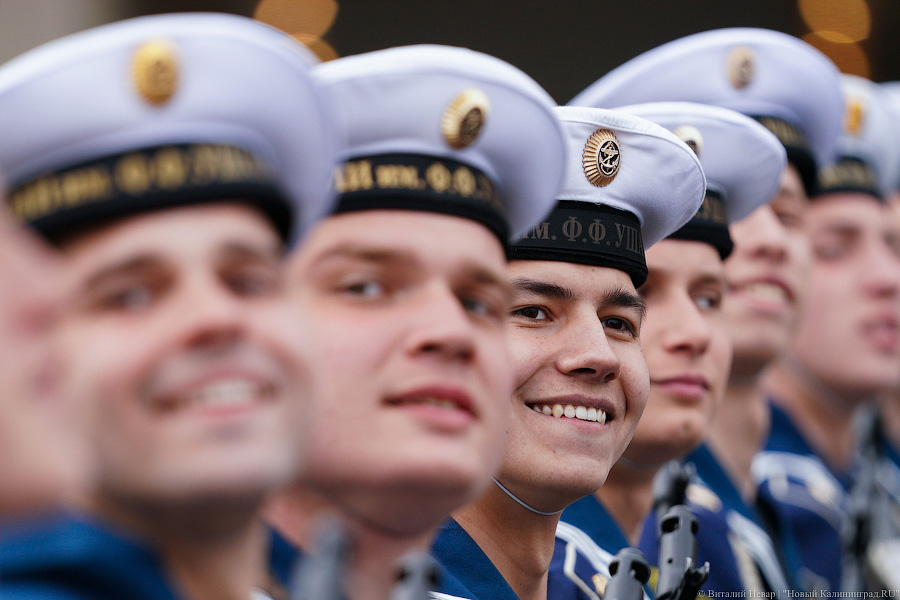 Парад в объективе: фоторепортаж со Дня Победы в Калининграде