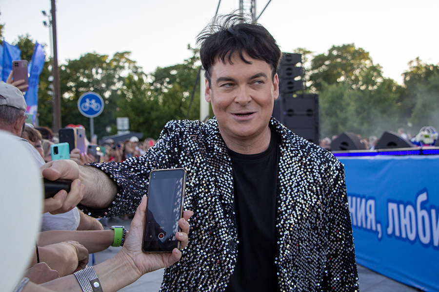 Юлиан на закате и танцы под хиты прошлых лет: Калининград отмечает День города (фото)