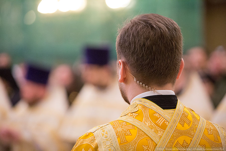 Юбилей мэра и зло одержимости: о чем патриарх Кирилл молился в Калининграде