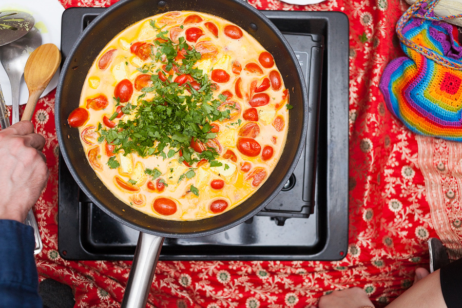 Курица карри и вегетарианский омлет: индийские блюда на «Открытой кухне»