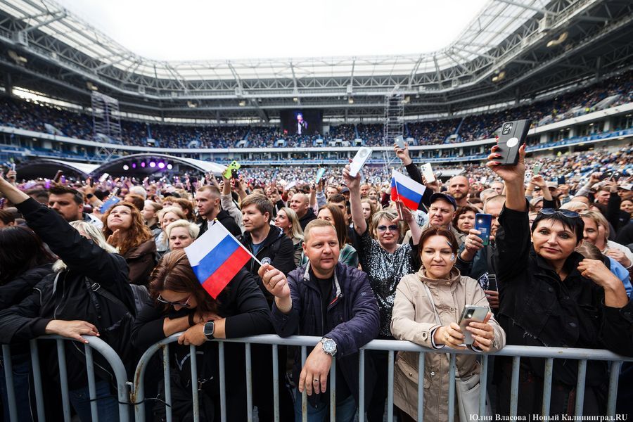 Власти о «пустых трибунах» во время гала-концерта: люди могли не воспользоваться билетами