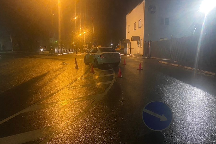 В Калининграде автомобилист неудачно посадил пассажирку — женщине назначили лечение