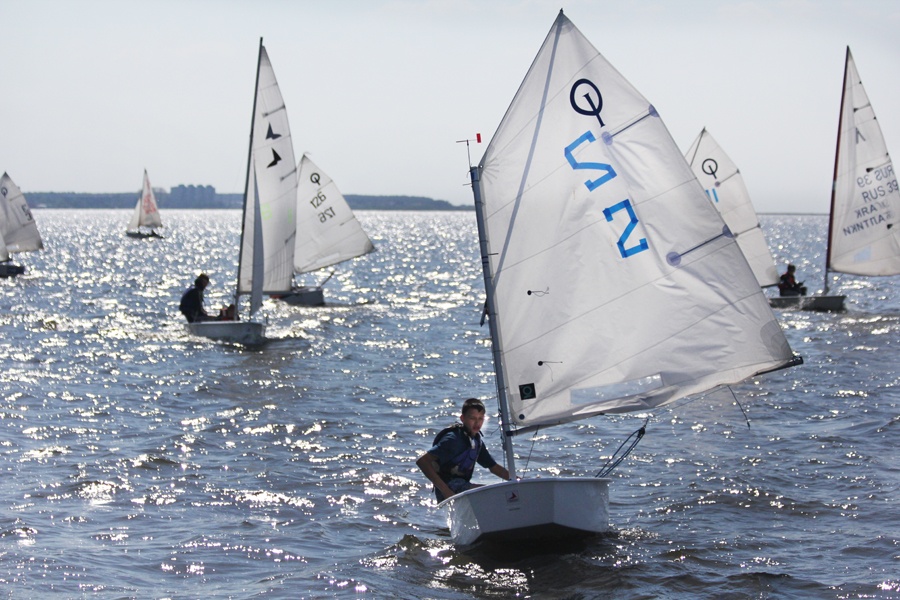 «Внимание, старт!»: репортаж с открытия парусного сезона 